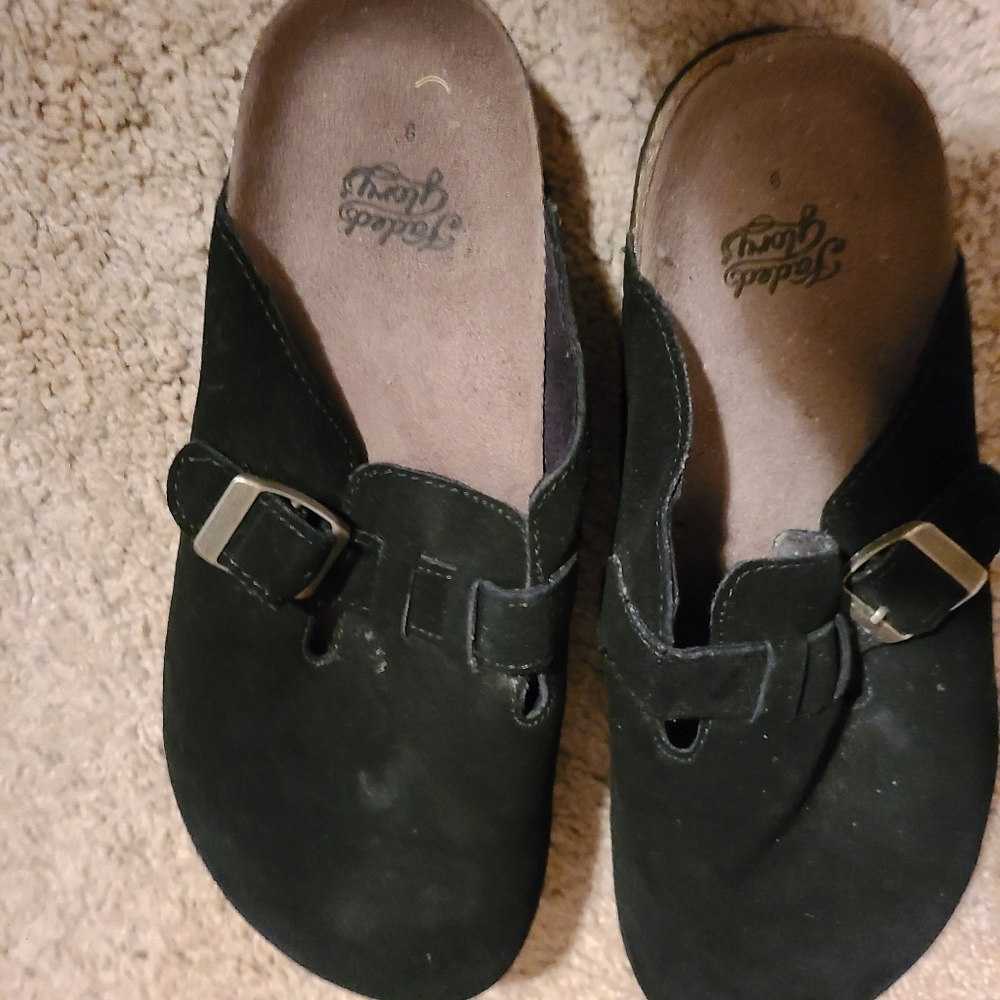 Slip on shoes